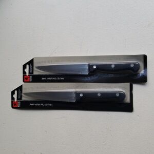 (2) Royal Norfolk Cutlery Black 5" Utility Knives. NIP